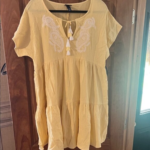 Yellow Boho Chic Dress - Picture 1 of 5